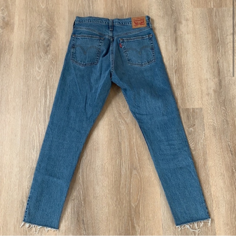 Levi’s 501 straight leg jeans medium wash W28 L28